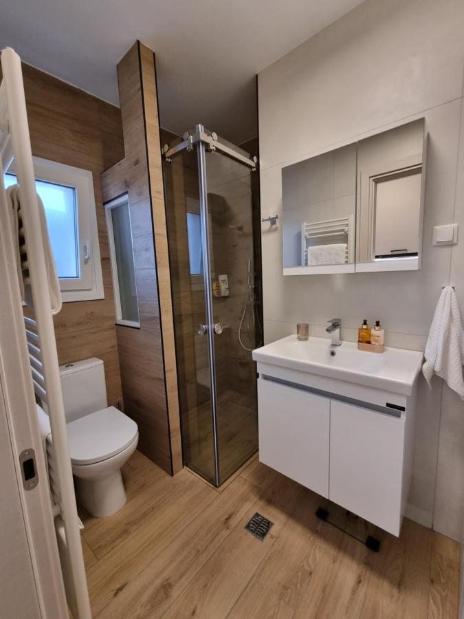 Larisa Hospitality I - Roof Top Apartment - With Free Parking Exteriör bild