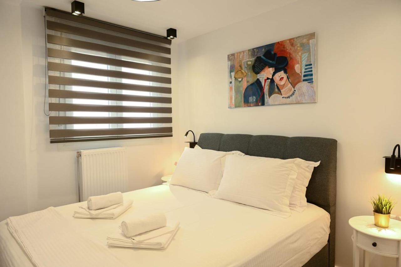 Larisa Hospitality I - Roof Top Apartment - With Free Parking Exteriör bild