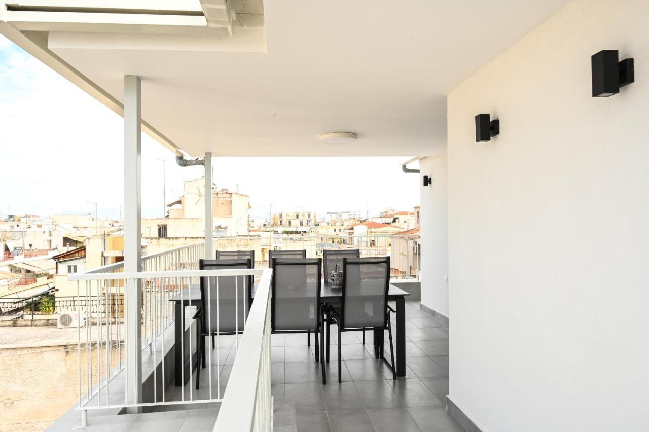 Larisa Hospitality I - Roof Top Apartment - With Free Parking Exteriör bild