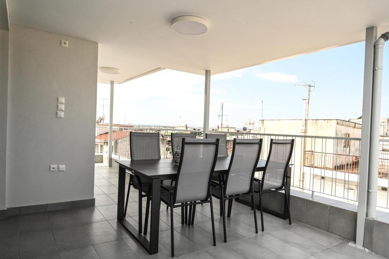 Larisa Hospitality I - Roof Top Apartment - With Free Parking Exteriör bild